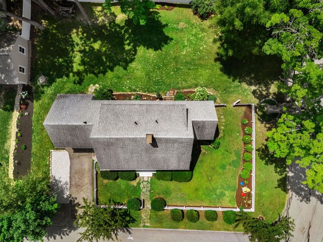 16 Brookline Street, Nashua, NH 03064