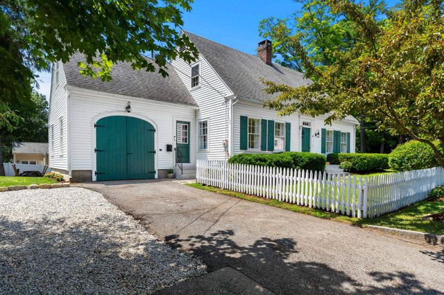 16 Brookline Street, Nashua, NH 03064