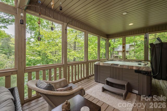 149 Hiwassee Road, Lake Toxaway, NC 28747