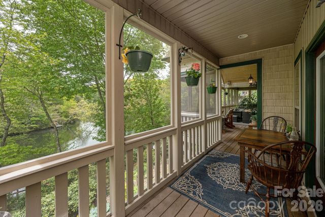 149 Hiwassee Road, Lake Toxaway, NC 28747