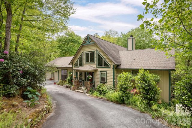 149 Hiwassee Road, Lake Toxaway, NC 28747