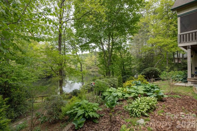 149 Hiwassee Road, Lake Toxaway, NC 28747