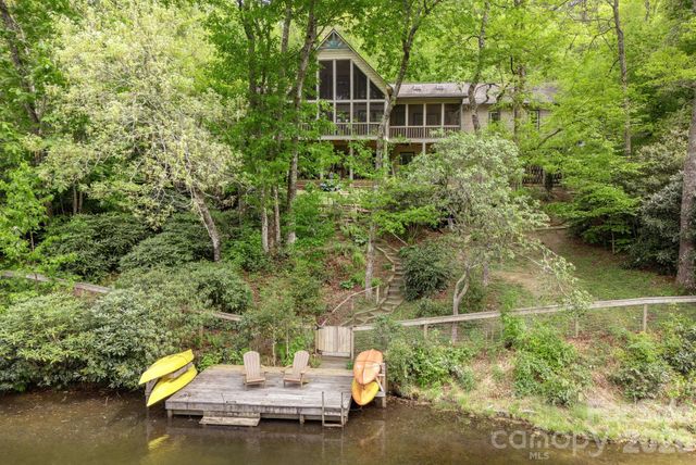 149 Hiwassee Road, Lake Toxaway, NC 28747