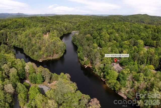 149 Hiwassee Road, Lake Toxaway, NC 28747