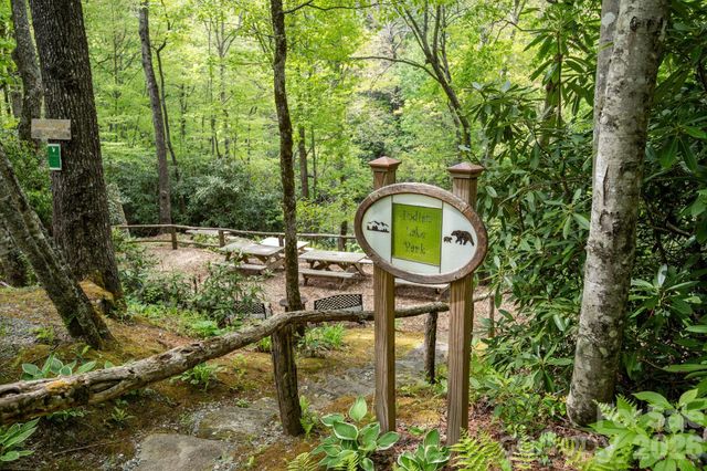 149 Hiwassee Road, Lake Toxaway, NC 28747