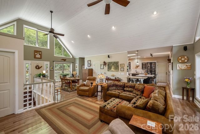149 Hiwassee Road, Lake Toxaway, NC 28747