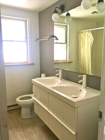 2623 W Berwyn Avenue, Chicago, IL 60625