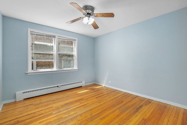 2623 W Berwyn Avenue, Chicago, IL 60625