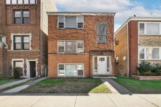 2623 W Berwyn Avenue, Chicago, IL 60625