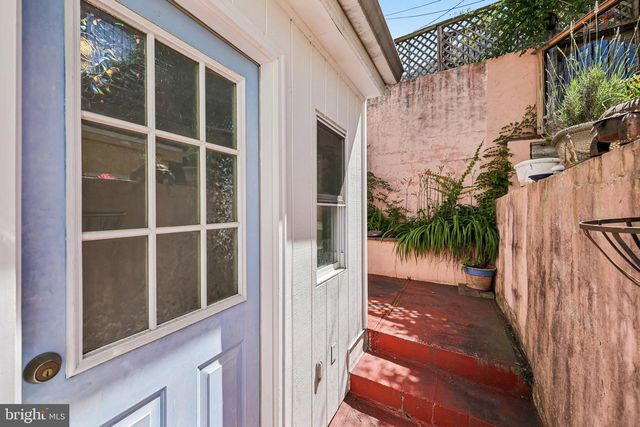 219 CHAPEL ST, Baltimore, MD 21231