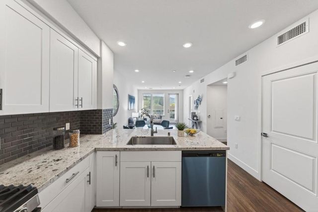 5951 Sunstone Drive 411, San Jose, CA 95123