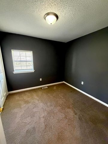 2119 N Howard Avenue, Springfield, MO 65803