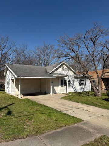 2119 N Howard Avenue, Springfield, MO 65803