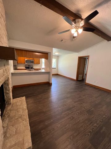 103 S Kaupo DR A, Bastrop, TX 78602
