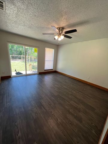 103 S Kaupo DR A, Bastrop, TX 78602