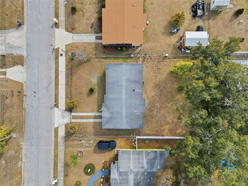 Image 22 of property listing at 5021 S 87TH STREET, Tampa, FL 33619