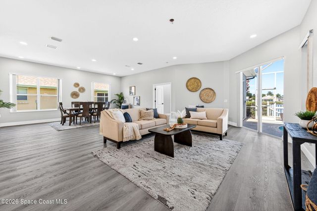 1932 Fabien Circle, Melbourne, FL 32940