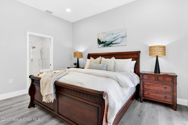 1932 Fabien Circle, Melbourne, FL 32940