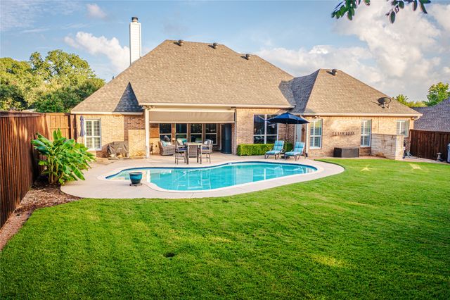 4700 Stoney Creek Court, Granbury, TX 76049