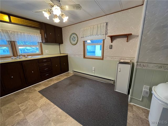 19 Lakewood Village, Shelby, NY 14103