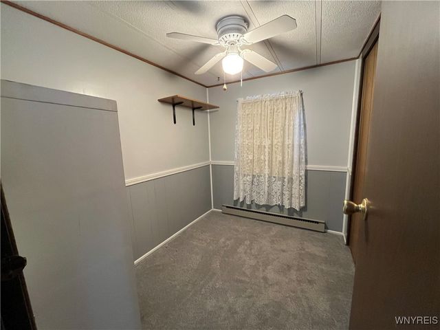 19 Lakewood Village, Shelby, NY 14103