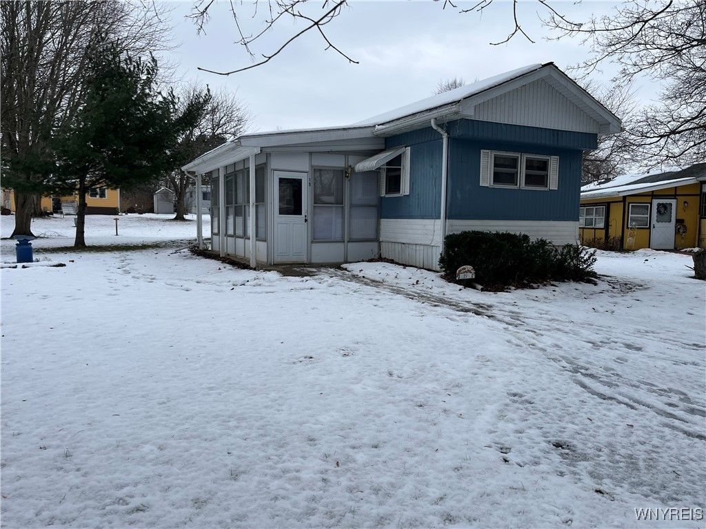 19 Lakewood Village, Shelby, NY 14103