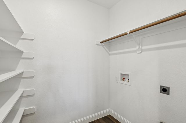 1037 Nighthawk Trail, Alvarado, TX 76009