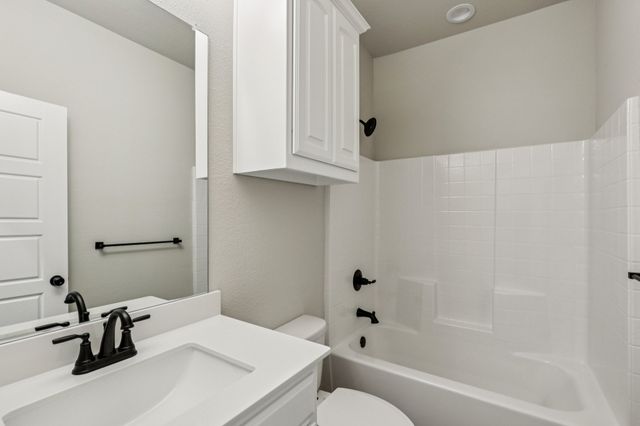 1037 Nighthawk Trail, Alvarado, TX 76009