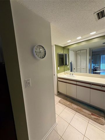 259 FENWICK DRIVE 35, Venice, FL 34285