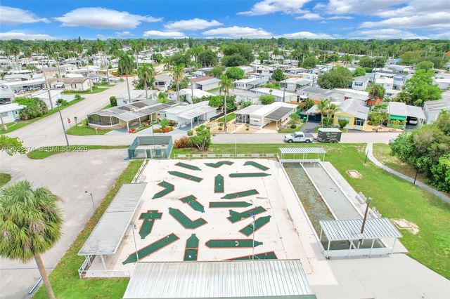 8709 SW 17th Court, Davie, FL 33324