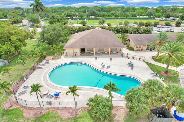 8709 SW 17th Court, Davie, FL 33324
