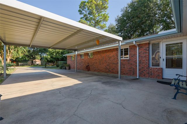 5004 Donald Street, Seabrook, TX 77586