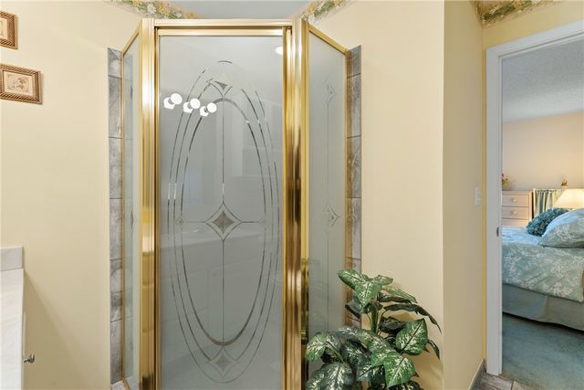 60 Woodland Drive 202, Vero Beach, FL 32962