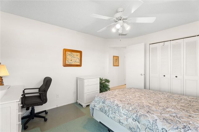 60 Woodland Drive 202, Vero Beach, FL 32962