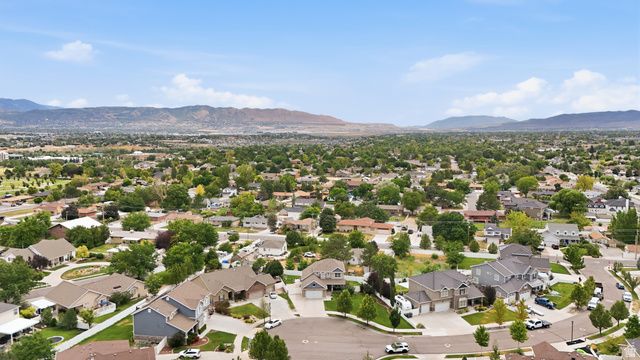 10509 S BROOKLYN VIEW LN, South Jordan, UT 84095