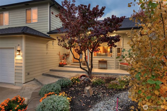 318 S Mary Lane, East Wenatchee, WA 98802