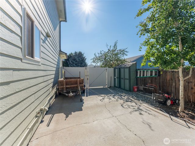 318 S Mary Lane, East Wenatchee, WA 98802