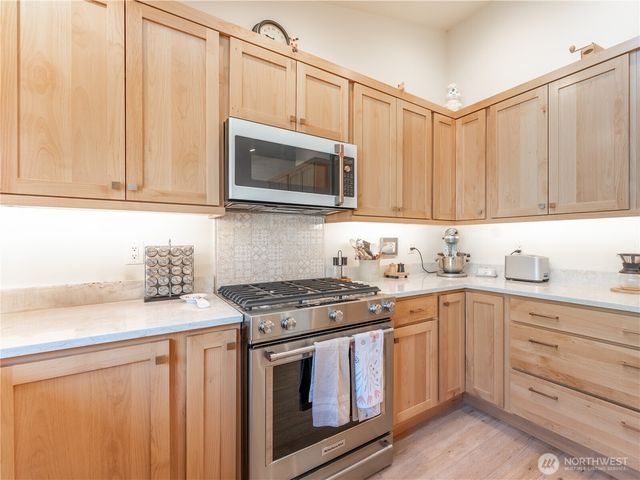 318 S Mary Lane, East Wenatchee, WA 98802