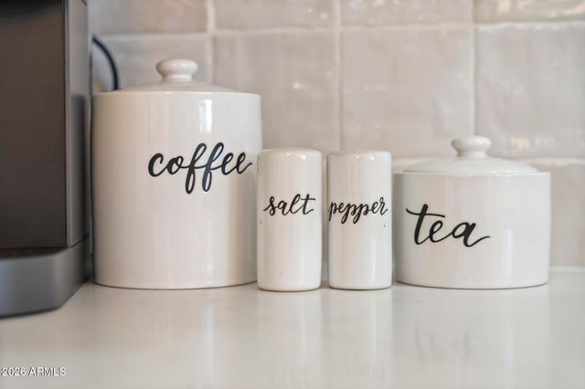 8513 E INDIANOLA Avenue, Scottsdale, AZ 85251