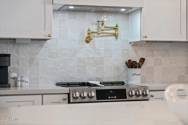 8513 E INDIANOLA Avenue, Scottsdale, AZ 85251