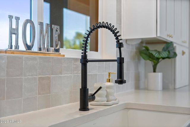 8513 E INDIANOLA Avenue, Scottsdale, AZ 85251