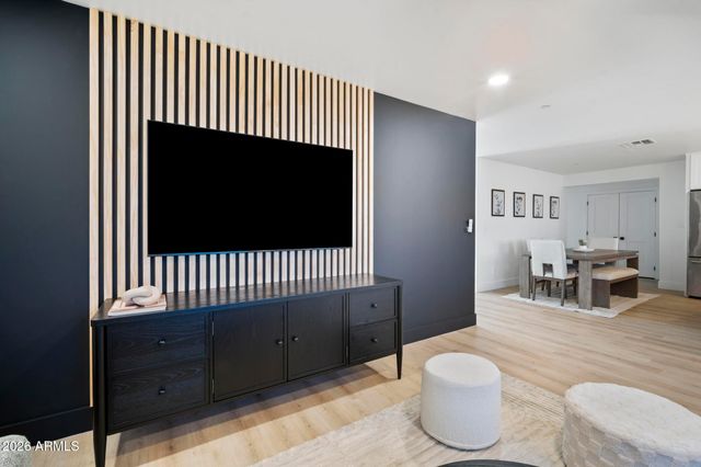 8513 E INDIANOLA Avenue, Scottsdale, AZ 85251