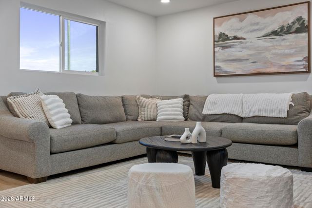 8513 E INDIANOLA Avenue, Scottsdale, AZ 85251