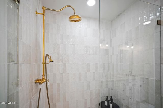 8513 E INDIANOLA Avenue, Scottsdale, AZ 85251