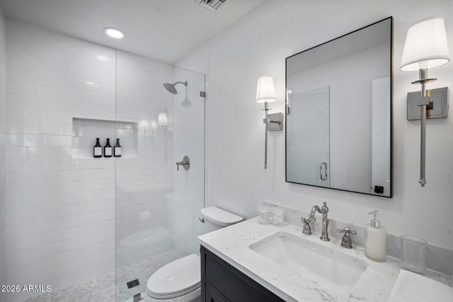 8513 E INDIANOLA Avenue, Scottsdale, AZ 85251