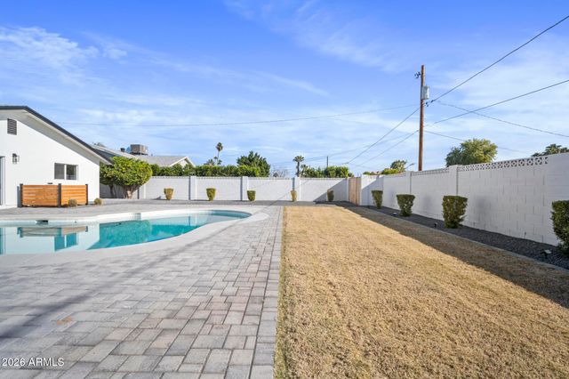 8513 E INDIANOLA Avenue, Scottsdale, AZ 85251