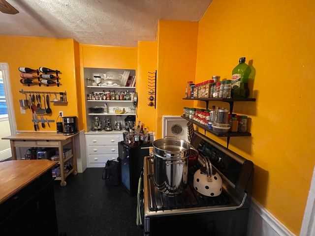 94 Boston Avenue 2, Somerville, MA 02144