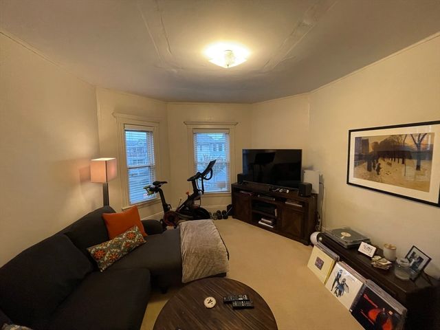 94 Boston Avenue 2, Somerville, MA 02144
