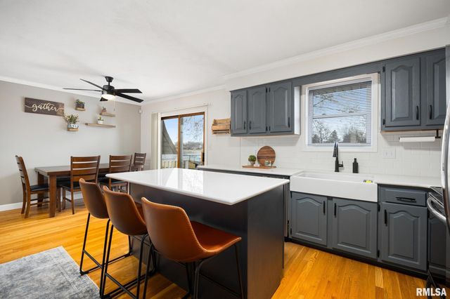 430 NAPPANEE Point, Peoria, IL 61604