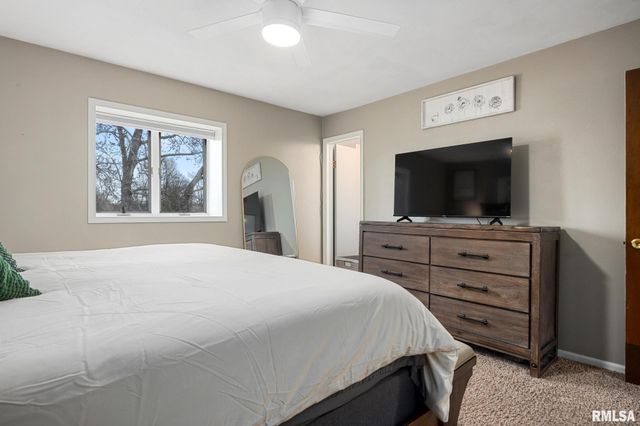 430 NAPPANEE Point, Peoria, IL 61604